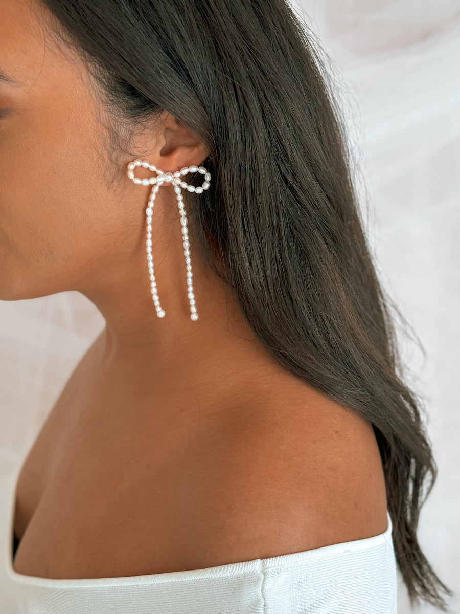 The Brianna bow earrings