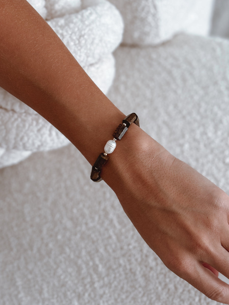 The Cora Bracelet